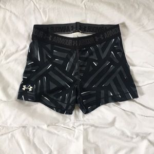 Under Armour spandex workout shorts size SMALL